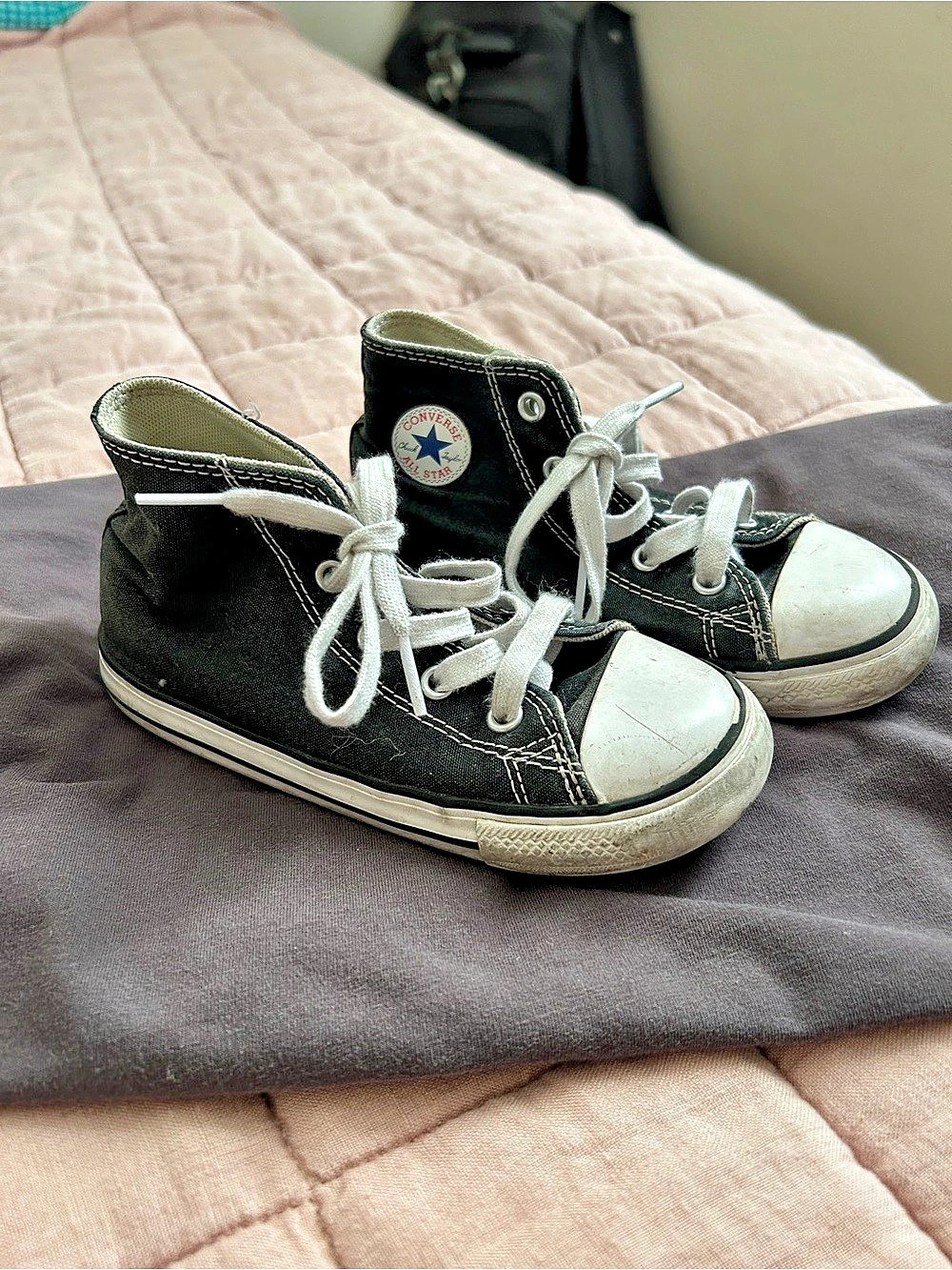 Converse Chuck Taylor All Star High Top Sneakers Black & White US 10 kids
